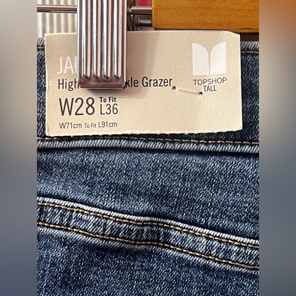 Moto TopShop Jamie High Waist Ankle Grazer Jeans NWT - Picture 9 of 11